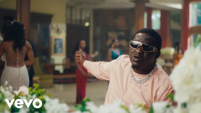 Wande Coal – Umbrella Ft. EMPIRE (Video)